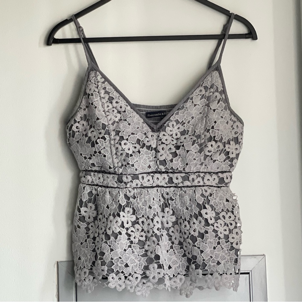 ABERCROMBIE & FITCH Gray Lace Camisole